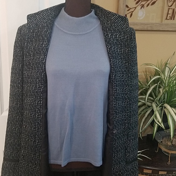 Tahari coat bundle - Picture 5 of 7